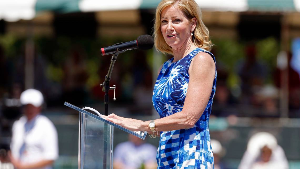 former tennis star chris evert says she was diagnosed with an